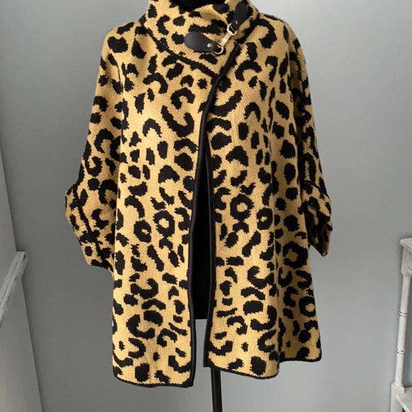 Sweaters - NWOT Leopard knit sweater / cape with clasp. One size fits most.